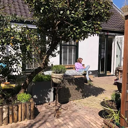 Vissers Pothuis Free Parking Holiday home Zandvoort